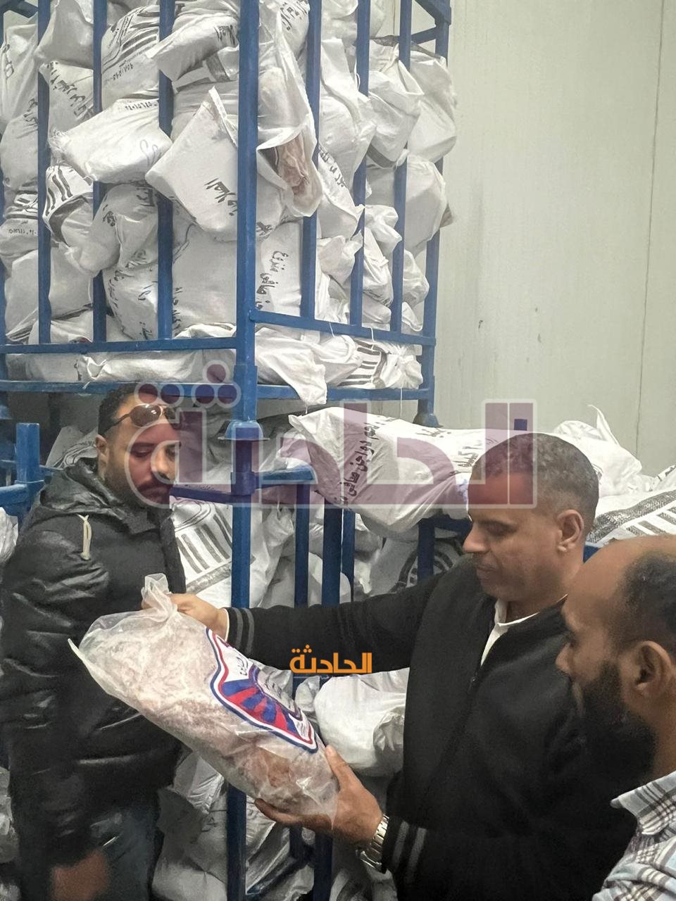 ضبط لحوم ودواجن فاسدة داخل محال ومطاعم شهيرة بالجيزة