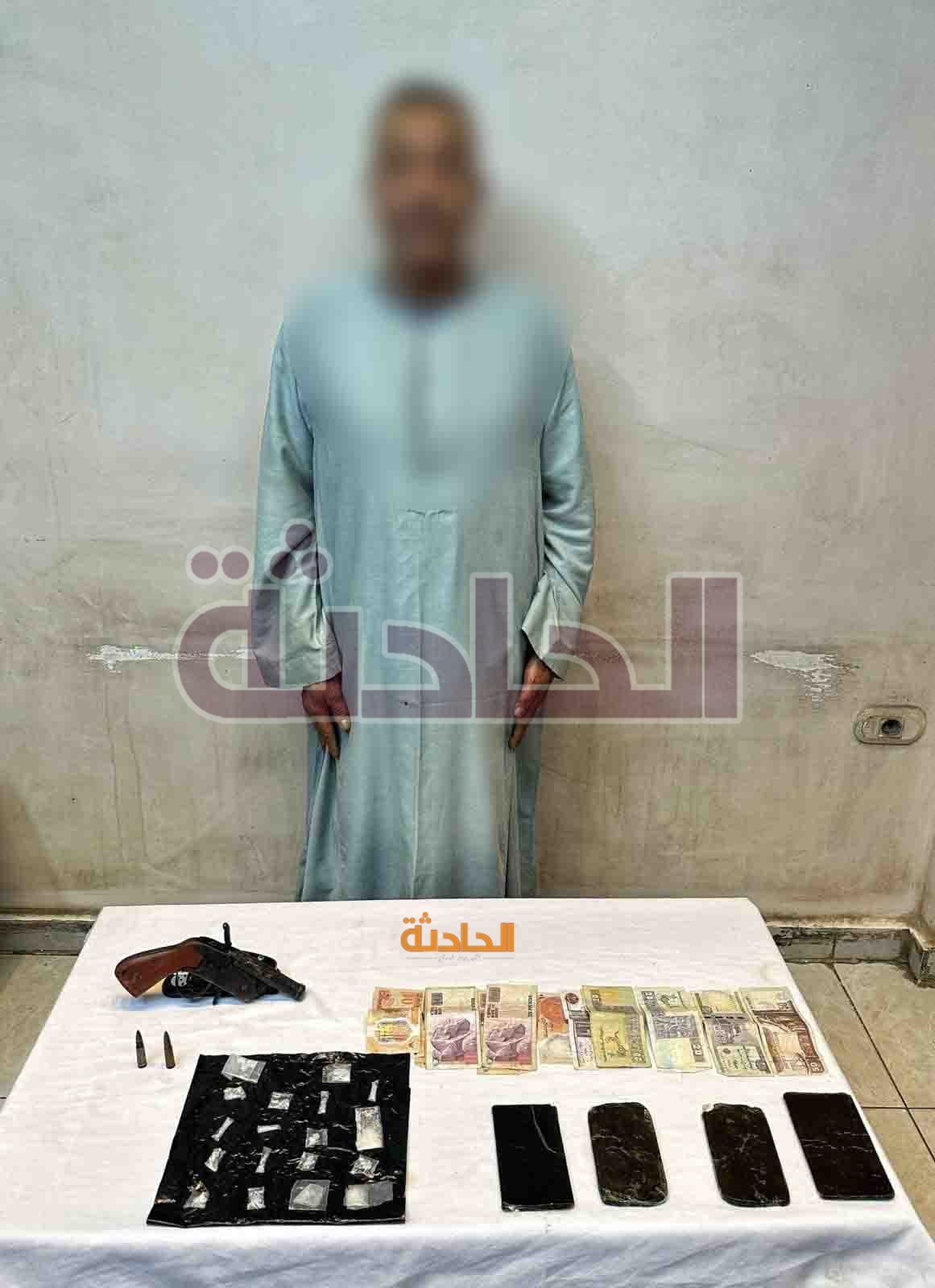 ضبط 4 عناصر إجرامية بحوزتهم كميات من المخدرات والأسلحة النارية
