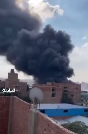حريق بمصنع أمام سنترال النزهة