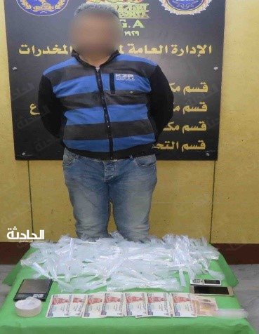 حملات أمنية لضبط مروجي المخدرات بمحيط المدارس والجامعات