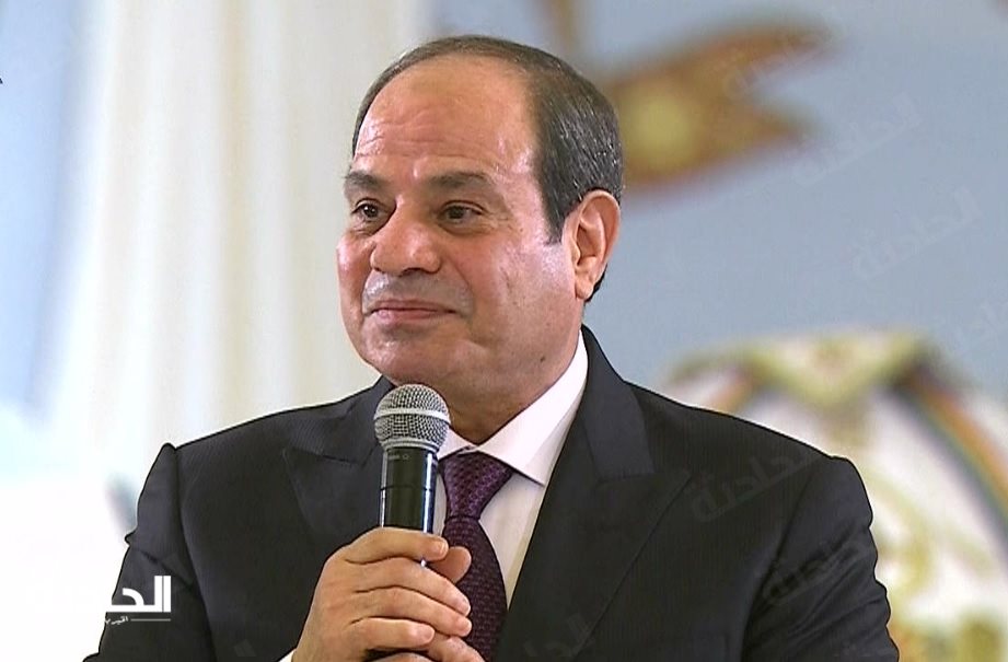 الرئيس السيسي يهنئ الأخوة الأقباط بعيد الميلاد المجيد