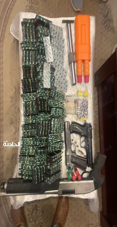 ضبط 12 عنصر إجرامي وفنى تمريض بحوزتهم حشيش وترامادول وأسلحة بالمحافظات