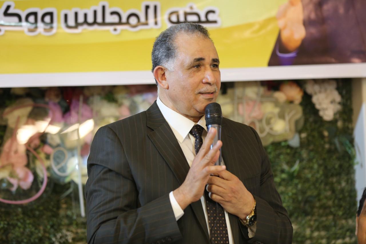 نقيب المحامين
