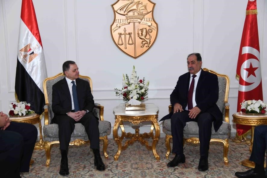 وزير الداخلية ونظيره التونسي خلال اللقاء