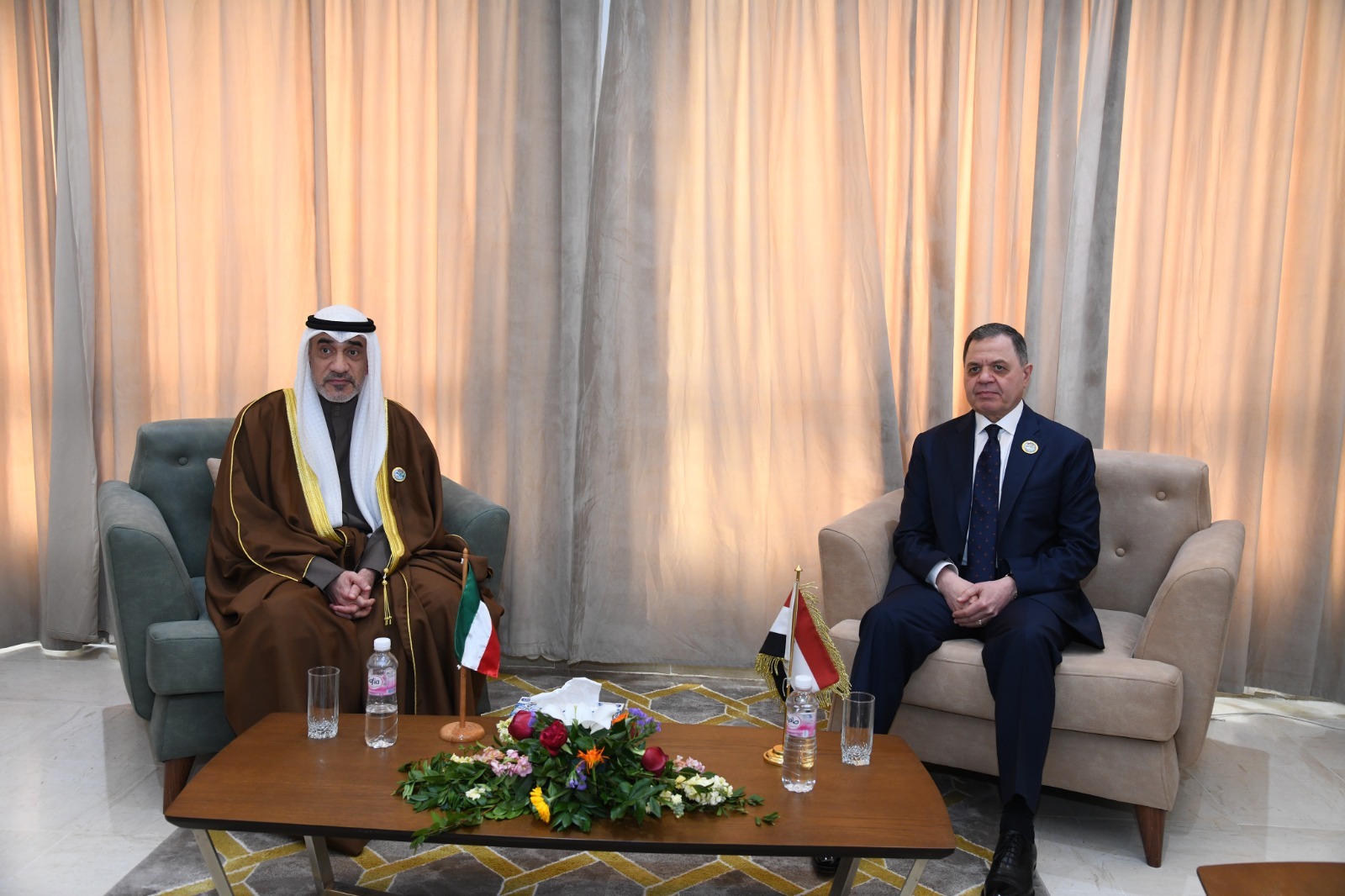 وزير الداخلية يعقد عددًا من اللقاءات الثنائية مع نظرائه العرب لتعزيز التعاون