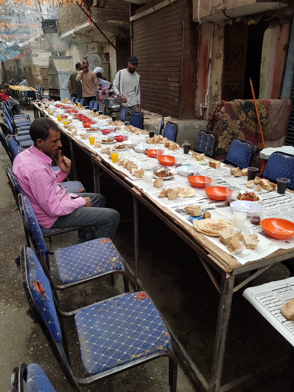 أكبر مائدة إفطار بالأقصر