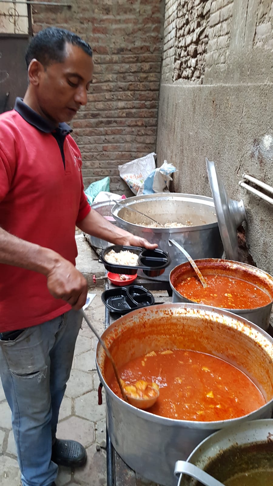 أكبر مائدة إفطار بالأقصر