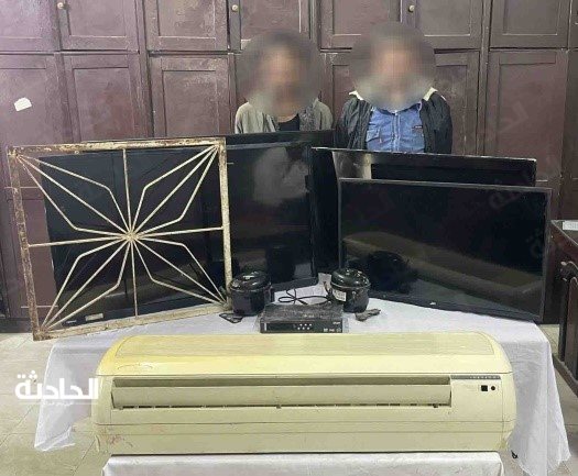عصابة سرقة السيارات والدراجات النارية والمساكن