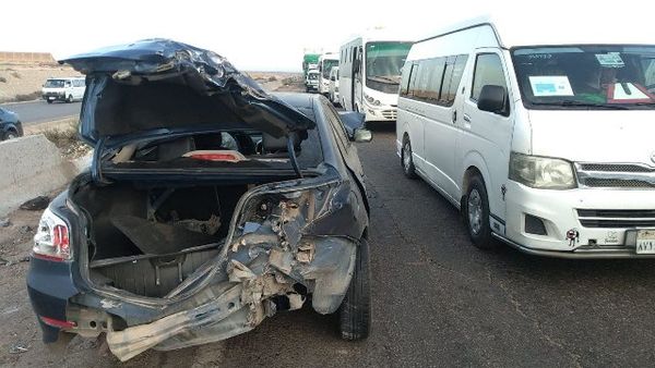 انقلاب سيارة ميكروباص تقل طلاب إحدى الجامعات الخاصة