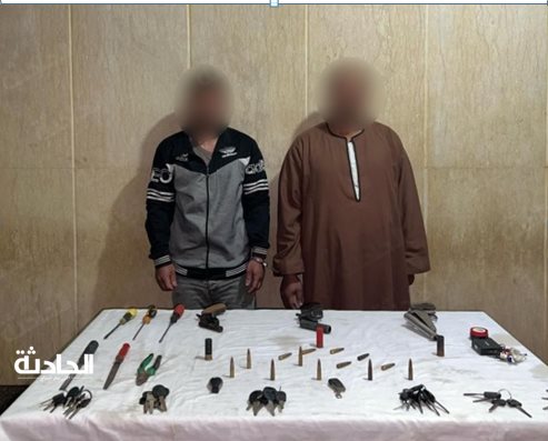 ضبط تشكيلين عصابيين وعامل