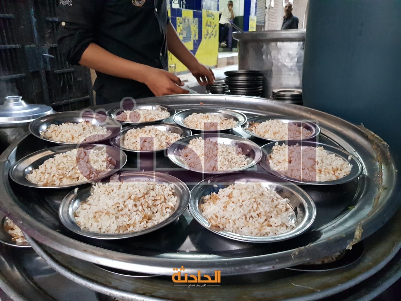 مائدة إفطار للعام الرابع بمنطقة رمسيس