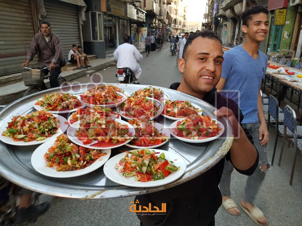 مائدة إفطار للعام الرابع بمنطقة رمسيس