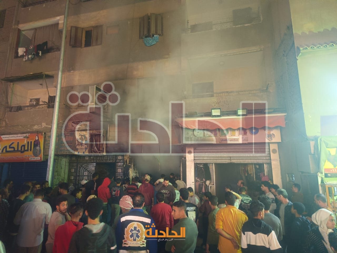 حريق محل كوتشيات بالمنشية