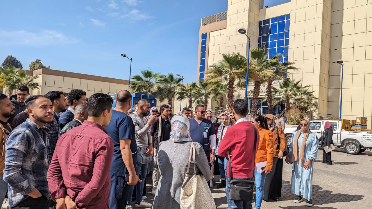 الرعاية الصحية بالأقصر تستقبل طلاب جامعة أسيوط