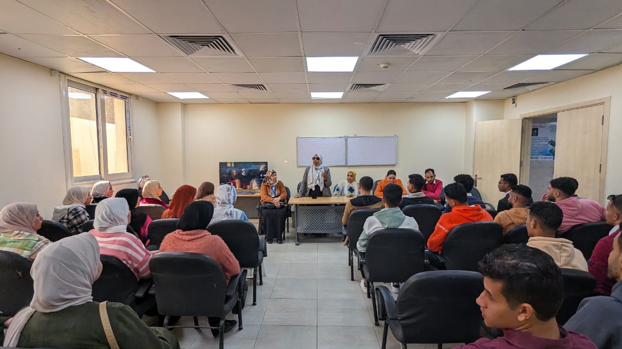 الرعاية الصحية بالأقصر تستقبل طلاب جامعة أسيوط