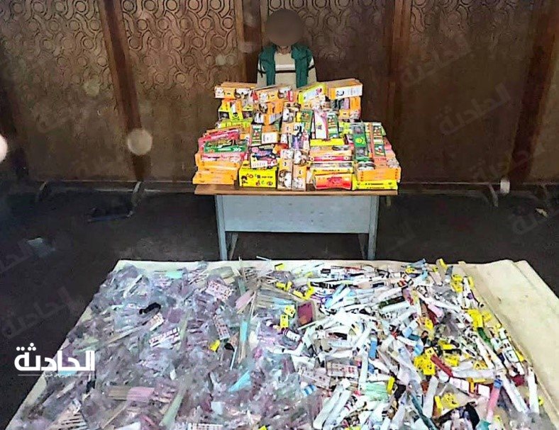 ضبط 7 عاطلين بحوزتهم مليون و304 ألف قطعة ألعاب الناري