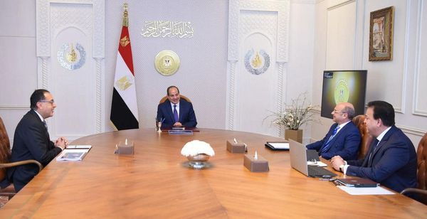 الرئيس السيسي يوجه زيادة معدلات الإنجاز في مبادرة القضاء على قوائم الانتظار�
