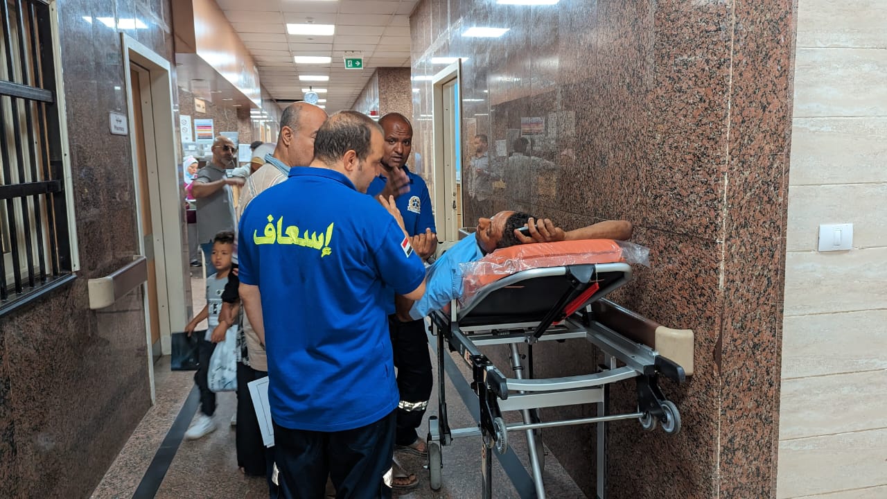 خروج مصابي حادث انفجار أنبوبة البوتاجاز بالأقصر