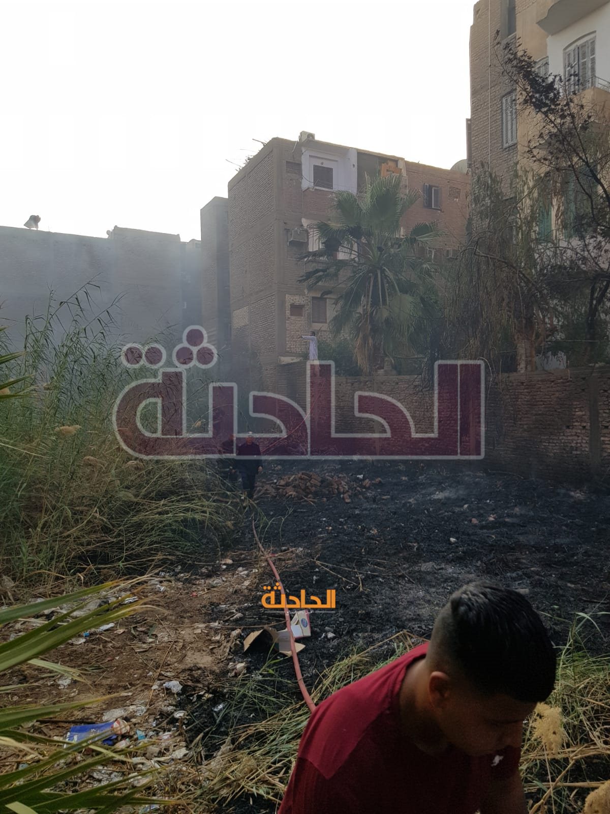 حريق هائل بأحد الأحواش بوسط مدينة الأقصر