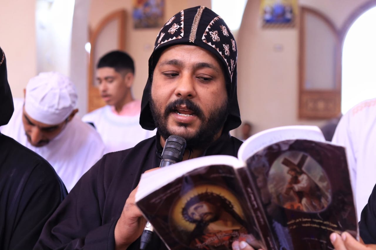 الصلوات بدير القديس الأنبا متاؤس الفاخوري بجبل أصفون بإسنا
