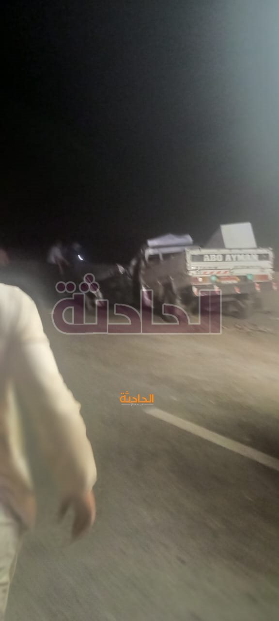 انقلاب سيارة ربع نقل بالكريمات