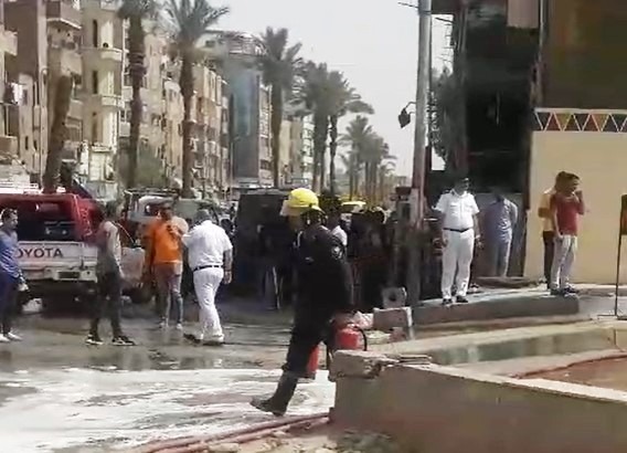 حريق سيارة داخل محطة وقود بأسوان