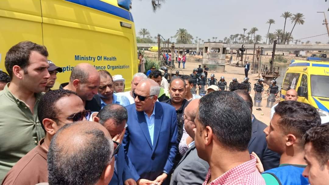 محافظ الجيزة والمنوفية يتفقدان موقع معدية أبو غالب