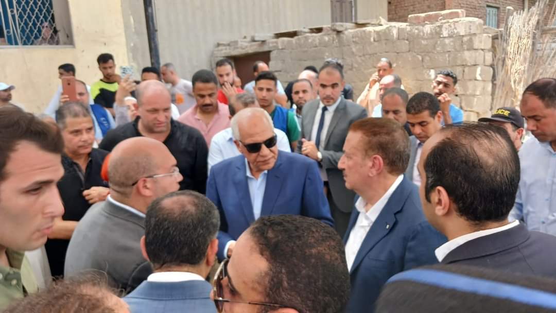 محافظ الجيزة والمنوفية يتفقدان موقع معدية أبو غالب