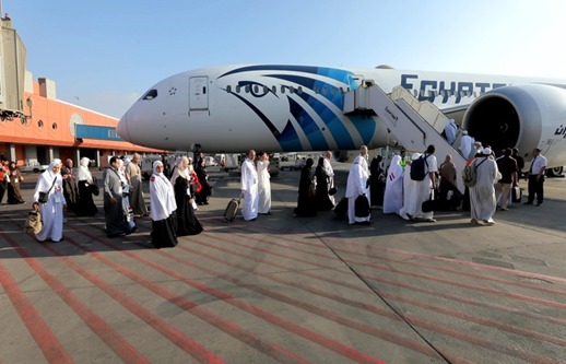 مغادرة أول فوج من حجاج القرعة إلى الأراضي المقدسة