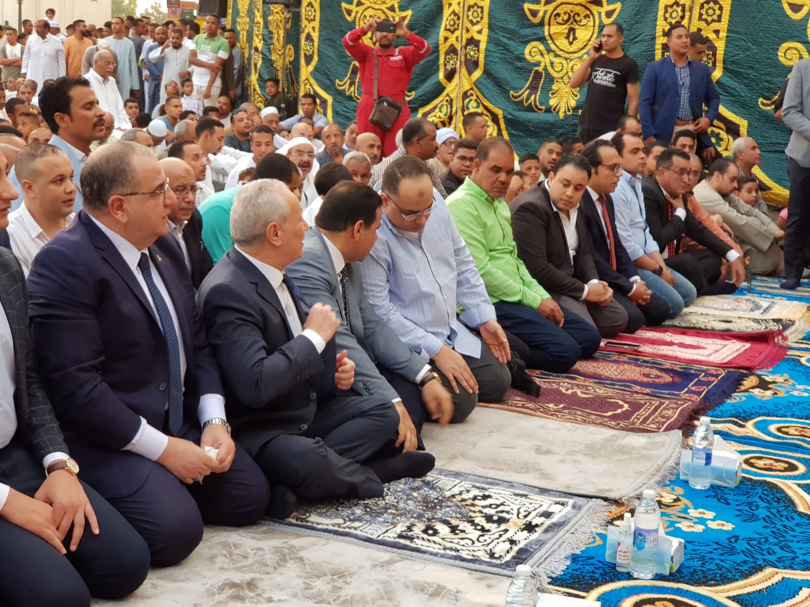 الآلاف يؤدون صلاة عيد الأضحى بساحه ابو الحجاج بالأقصر