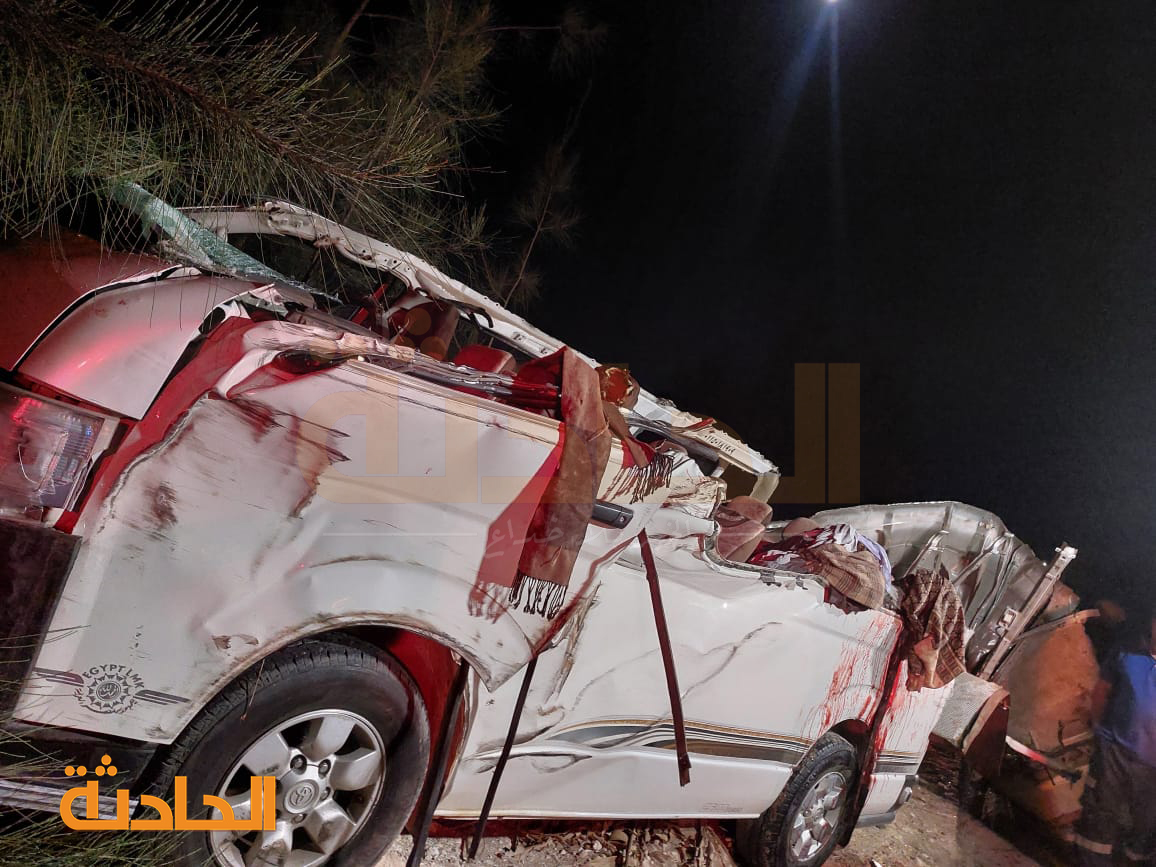 حادث تصادم دراجة نارية وسيارة نص نقل
