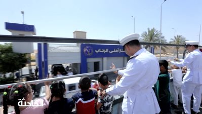 الداخلية تواصل الاحتفال مع الأطفال الأيتام وتوزيع الهدايا