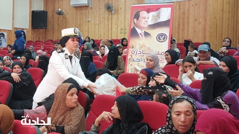 الداخلية توجه قوافل إنسانية وطبية فى كفرالشيخ