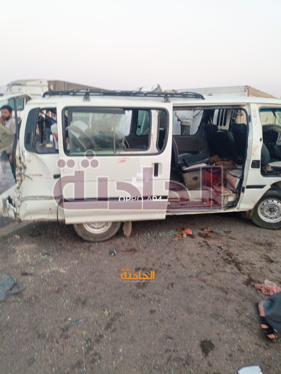 حادث تصادم ميكروباص مع سيارة جامبو بصحراوي القاهرة وادي النطرون