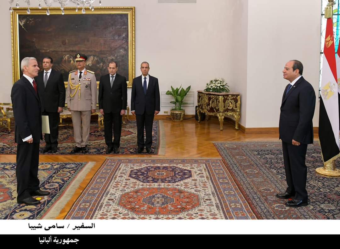 الرئيس السيسي يتسلم أوراق اعتماد 12 سفيراً جديداً لدى مصر