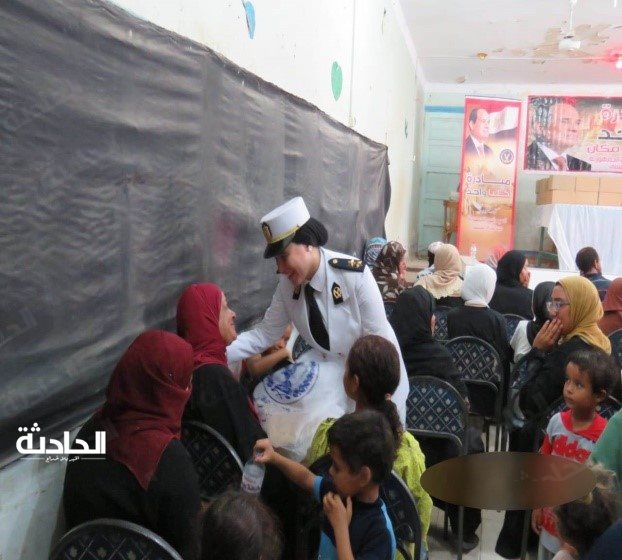 قوافل إنسانية وطبية على التجمعات وقرى السويس