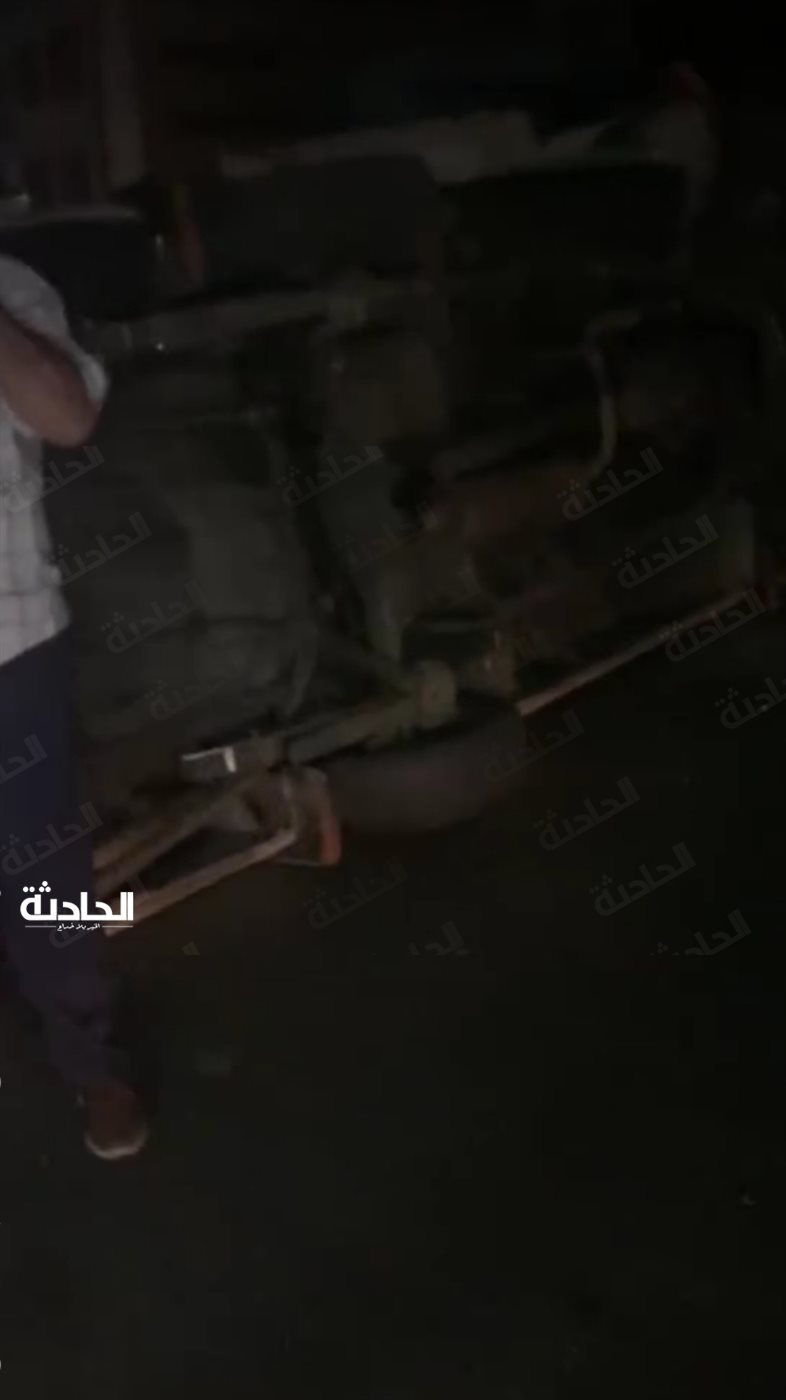 انقلاب ميكروباص فوق كوبري الجيزة