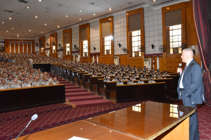 أكاديمية الشرطة تنظم دورة تدريبية للطلبة والطالبات