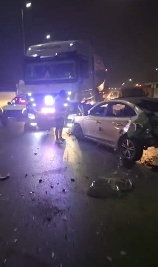 المرور يرفع آثار كارثة الطريق الدائري