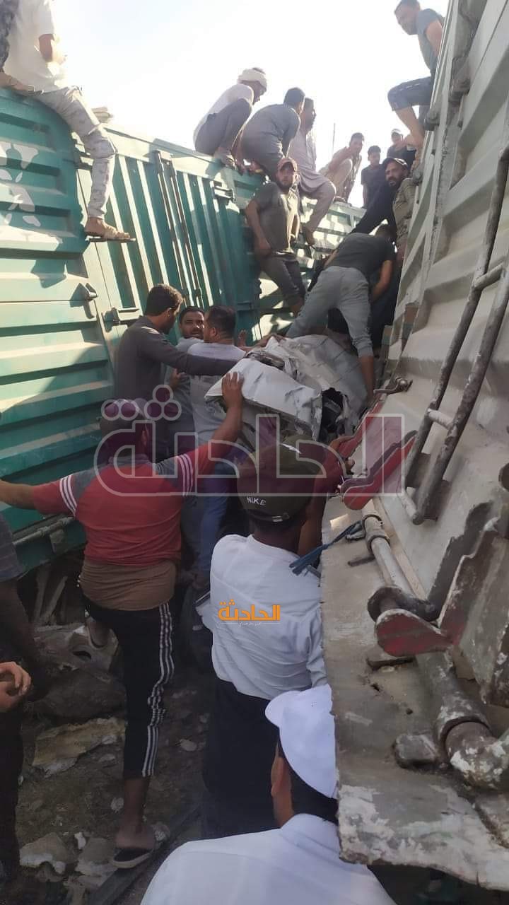 تصادم قطار بسيارات في الإسكندرية