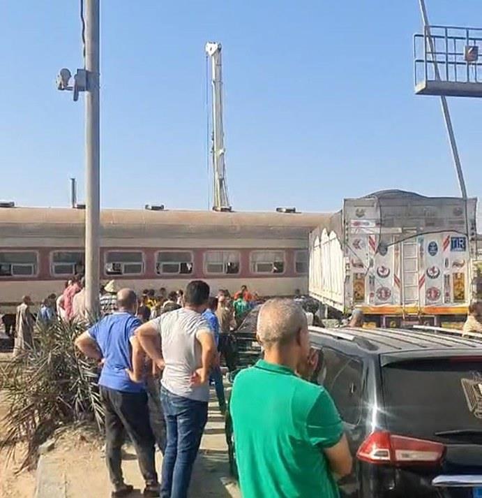 حادث تصادم قطار برج العرب في الإسكندرية