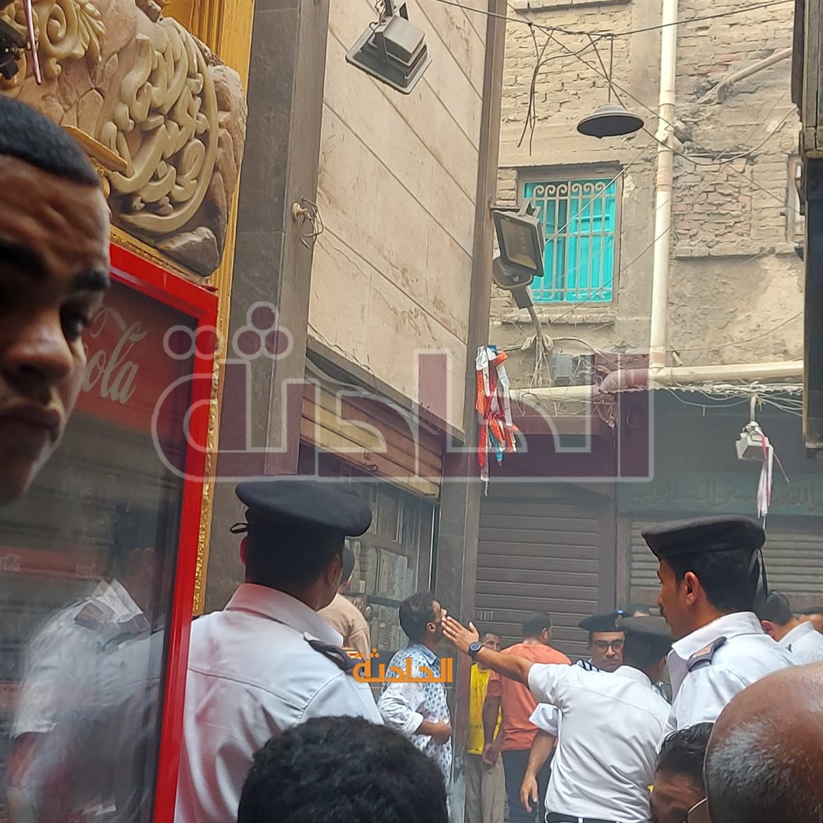 حريق بمحيط مسجد الإمام الحسين