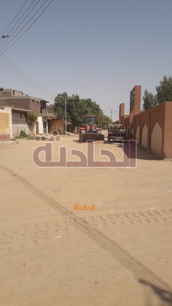 أعمال تبطين ترعة المحاميد حتى كوبري الترسانة بالأقصر