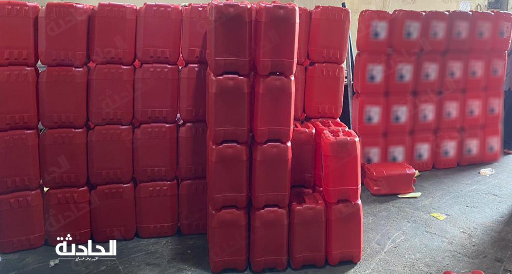 ضبط مصنع بدون ترخيص لإعادة تدوير زيوت محركات السيارات وطرحها