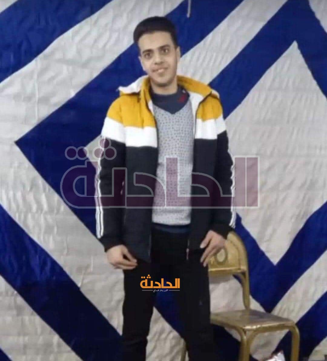 تشييع جثمان نجار دمياط المقتول على يد زملائه