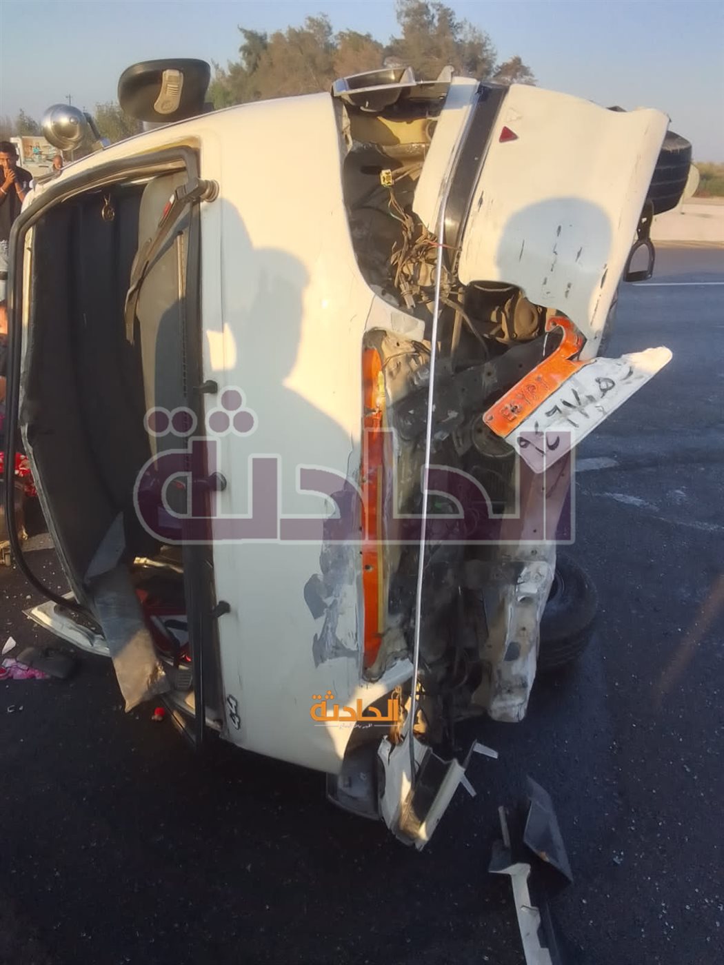 حادث انقلاب ميكروباص بالصحراوي
