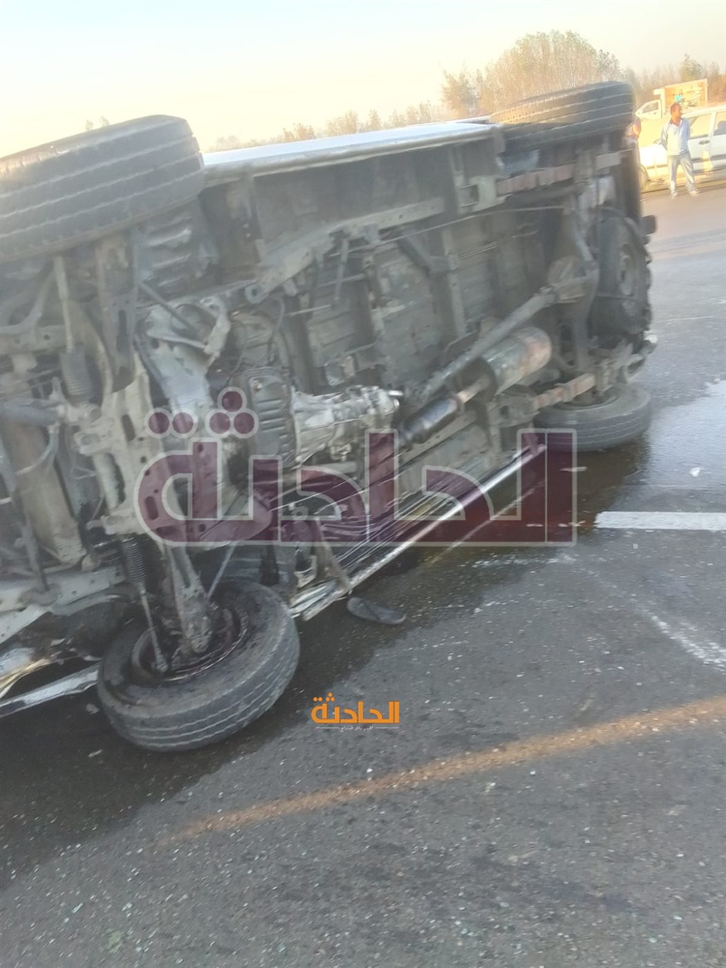 حادث انقلاب ميكروباص بالصحراوي
