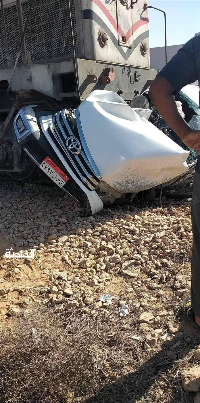 تصادم قطار مطروح بسيارة ربع نقل