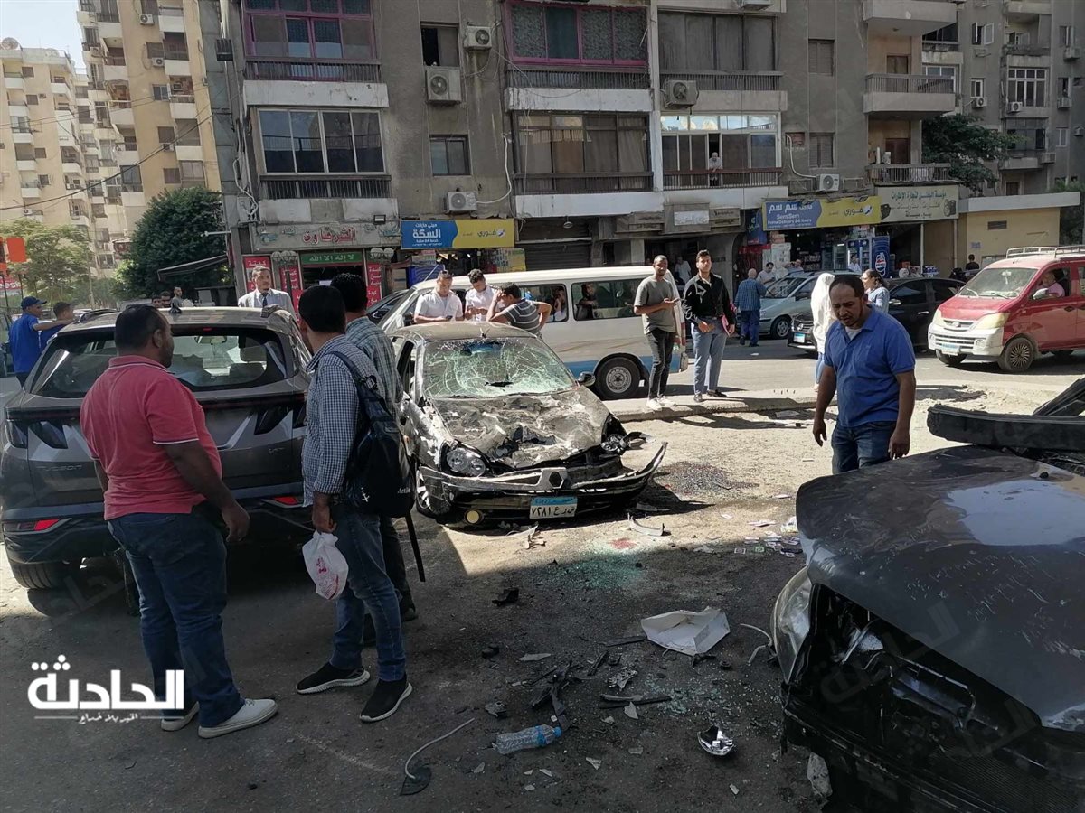 سقوط ملاكي بالقرب من نادي السكة الحديد