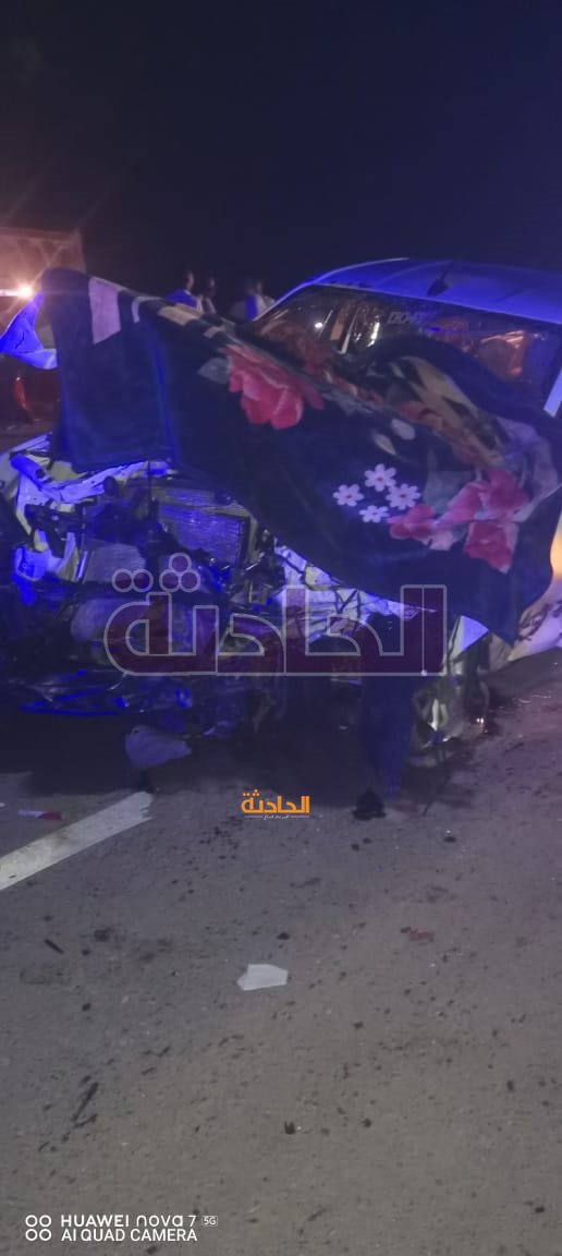تصادم سيارة ملاكى مع ربع نقل بطريق محور الضبعة�